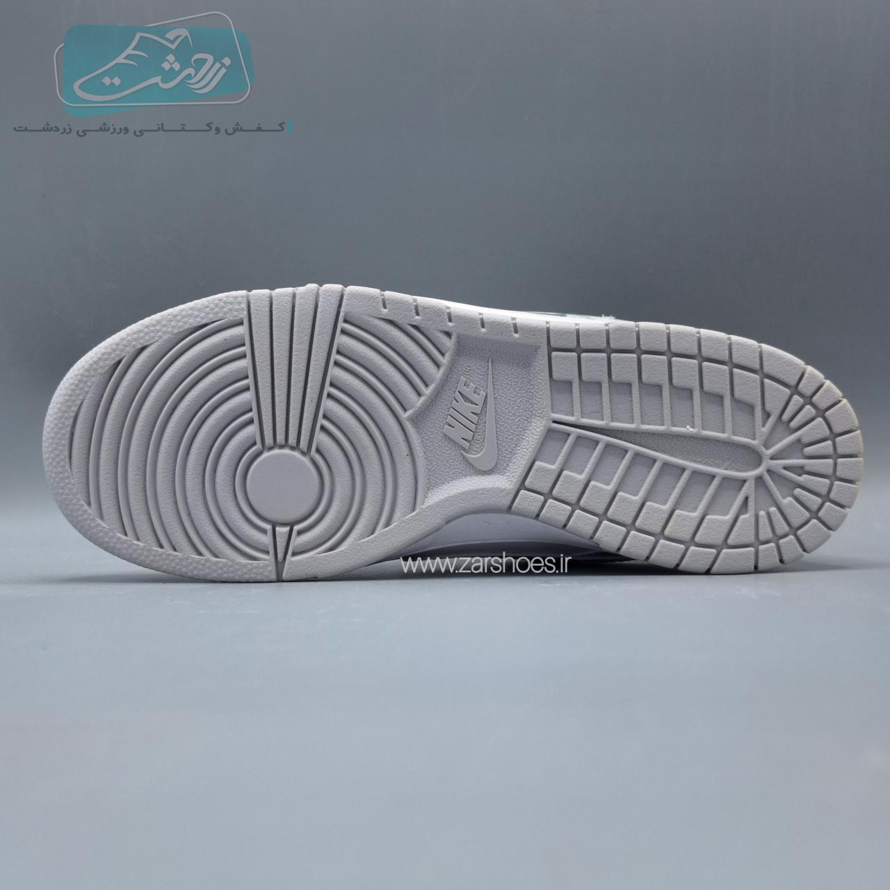 کفش مخصوص پیاده روی زنانه نایکی مدل 12139-SB DUNK LOW PRO