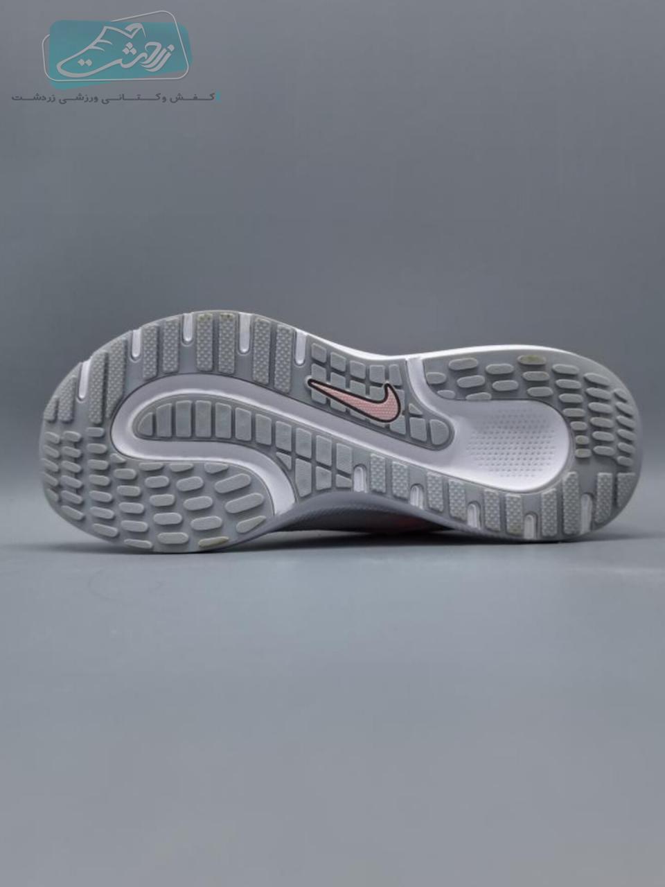  https://zarshoes.ir/uploadfile/file_portal/site_5571_web/file_portal_end/shop/انبار-قدس/product/78/12304/1.jpg         
