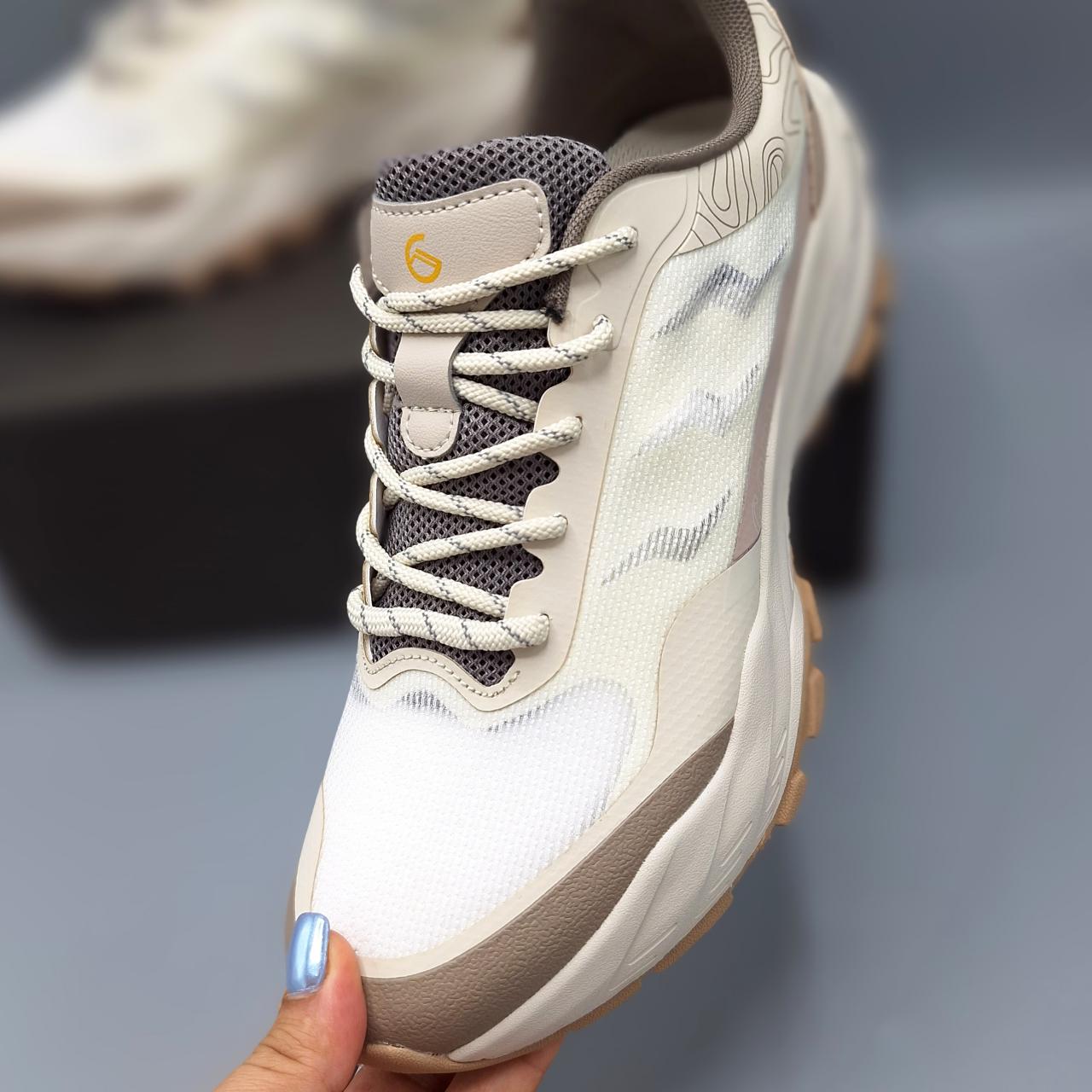  https://zarshoes.ir/uploadfile/file_portal/site_5571_web/file_portal_end/shop/انبار-قدس/product/79/1/1.jpg           