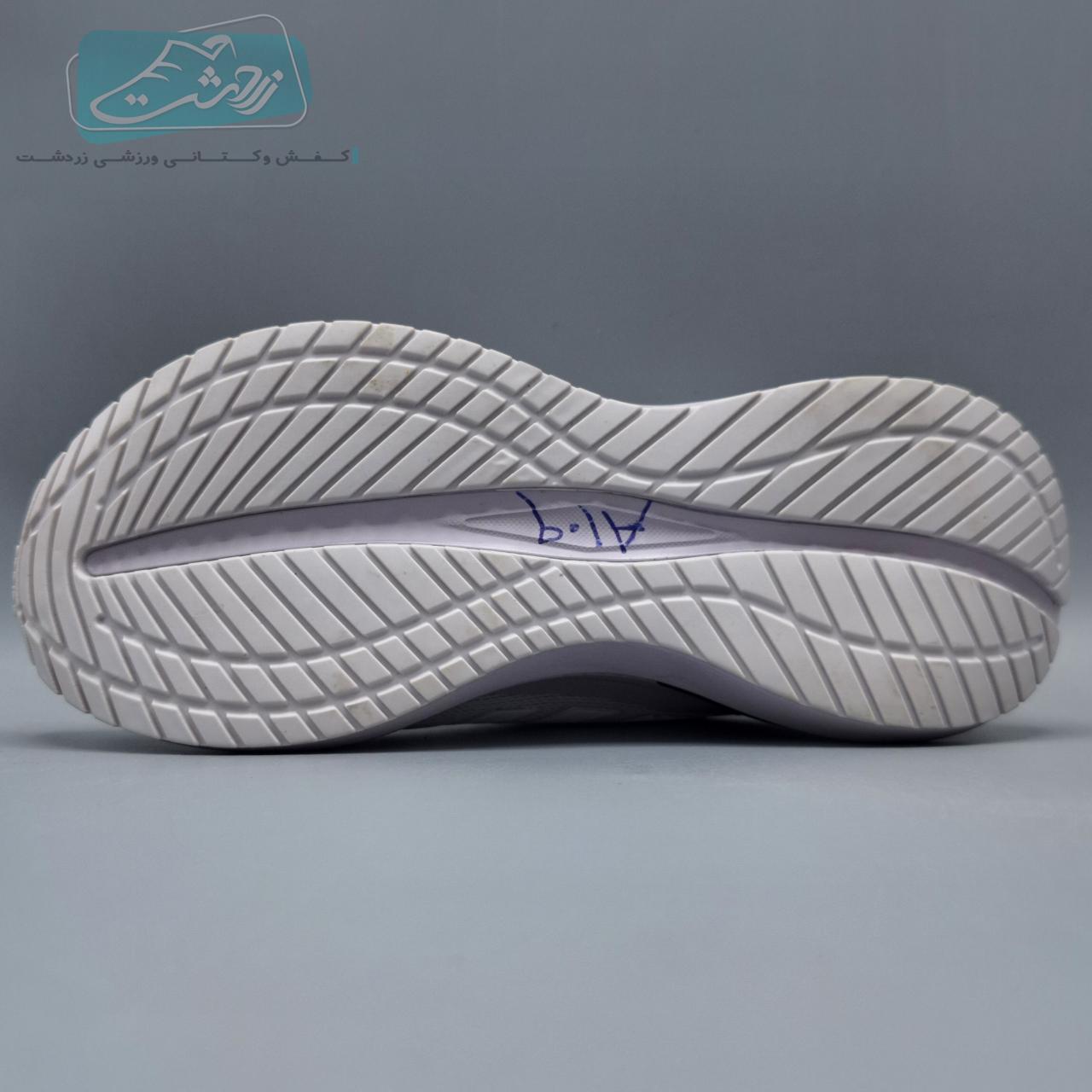  https://zarshoes.ir/uploadfile/file_portal/site_5571_web/file_portal_end/shop/انبار-قدس/product/80/1/1.jpg    