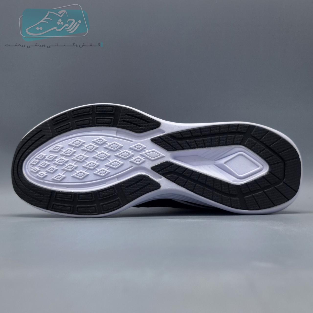  https://zarshoes.ir/uploadfile/file_portal/site_5571_web/file_portal_end/shop/انبار-قدس/product/84/16/کفش-مخصوص-دویدن-مردان-ویکو-چین-مدل-R3226-m1-(1).jpg