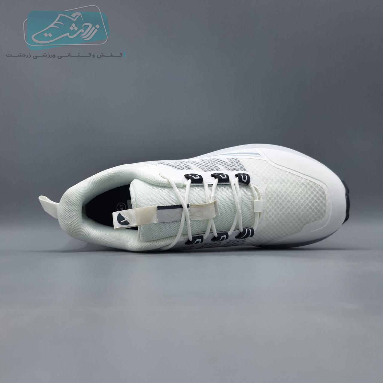  https://zarshoes.ir/uploadfile/file_portal/site_5571_web/file_portal_end/shop/انبار-قدس/product/94/7/کفش-مخصوص-دویدن-مردانه-ویکو-مدل-R3033-M3(1).JPEG 